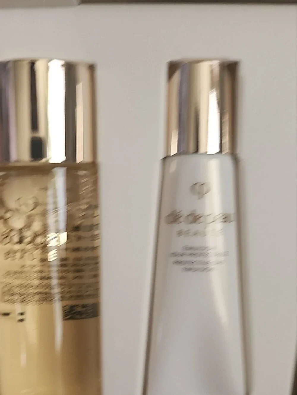 Clé de Peau Beauté Travel Care Kit